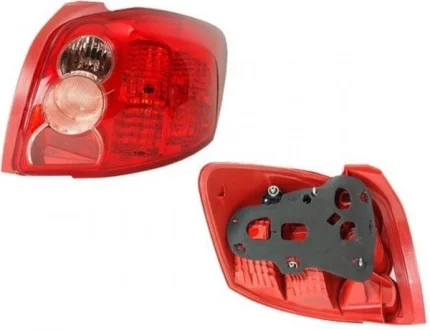 Задній ліхтар Polcar 8116882E (фото 1)