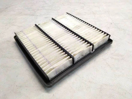 Фільтр повітряний 2.0MPI 16V,2.4MPI 16V,3.0MPI 24V MITSUBISHI Pajero 91-99, Pajero Sport 99-09, L200 96-06, L400 94-06 PUROLATOR A34715