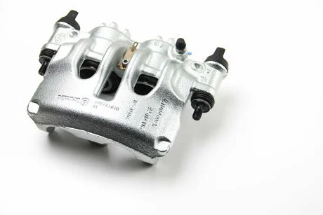 Суппорт тормозной передний правый Master III (10-) RENAULT 4101 119 97R