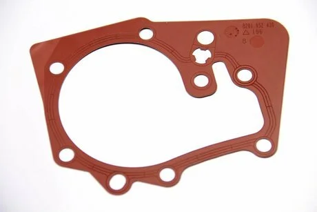 Насос (помпа Logan. Sandero 1.4-1.6 MPI) RENAULT 7701478018