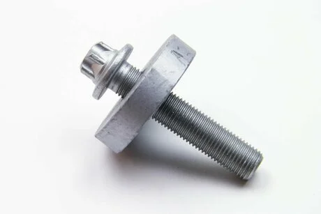 Болт M6 коленвала G9U G9T RENAULT 8200580343