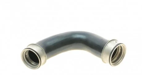 Патрубок интеркулера (нижний) (R) Audi A3/Skoda Octavia/VW Golf V/Touran 2.0 TDI 05-12 SOLGY 114119