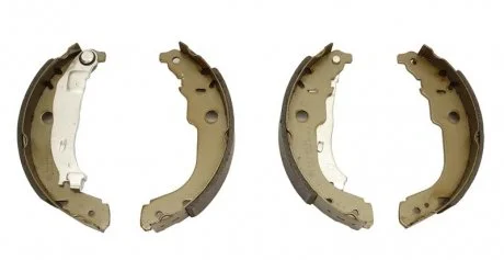 Тормозные колодки барабанные STARLINE BC 09220