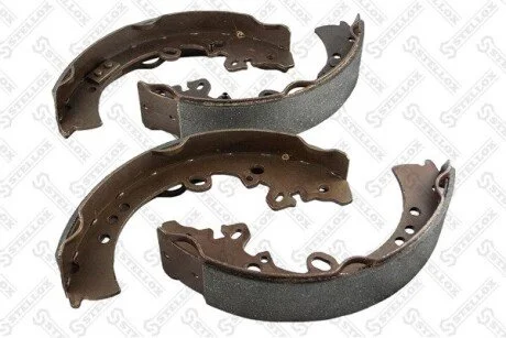 Колодки гальмівні барабанні TOYOTA Hilux 2. 5D 05- STELLOX 000 120-SX