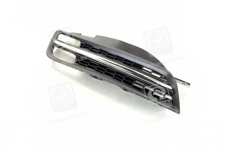 Решетка пра. NIS MICRA K12 03-10 (выр-во) TEMPEST 037 0379 990