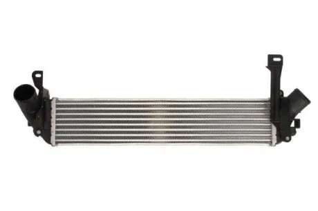 Інтеркулер THERMOTEC DAR023TT