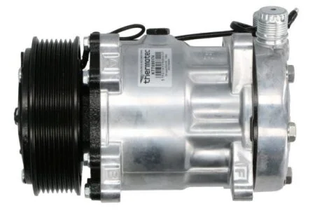 Компресор кондиціонера (R134a) VALTRA A 85 2WD, A 85 4WD, A 95 2WD, A 95 4WD, N 101, N 111, N 111E, N 121, N 91, T 121, T 130, T 130C, T 131, T 132, T 151E, T 152, T 160, T 160C, T 161, T 162E THERMOTEC KTT090174 (фото 1)