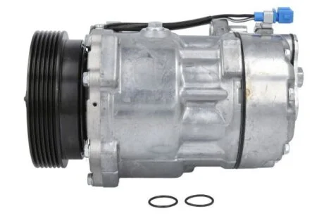Компресор кондиціонера FORD GALAXY I, SEAT ALHAMBRA, CORDOBA, CORDOBA VARIO, IBIZA II, INCA, TOLEDO I, VW CADDY II, CADDY II/MINIVAN, GOLF III, GOLF IV, PASSAT B3/B4, POLO 1.0-2.3 02.88-03.10 THERMOTEC KTT090348