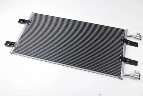 Радиатор кондиционера THERMOTEC KTT110351