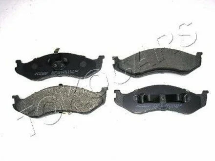 Колодки гальмiвнi дисковi {з пластинами, перед.} Toko cars T2168012