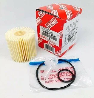 Фильтр масляный вставка 2AR-FE/2GR-FE/2GR-FXE/8AR-FTS/1ND-TV TOYOTA 04152-YZZA1