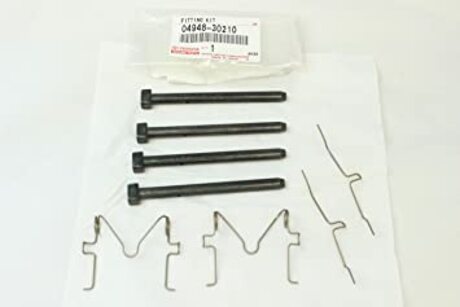 Фитинг тормозных колодок TOYOTA 0494830210