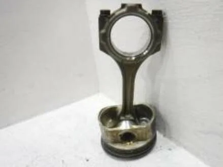 Поршень TOYOTA 1310350082 (фото 1)