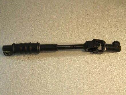 Вал рулевой колонки TOYOTA 4520360181