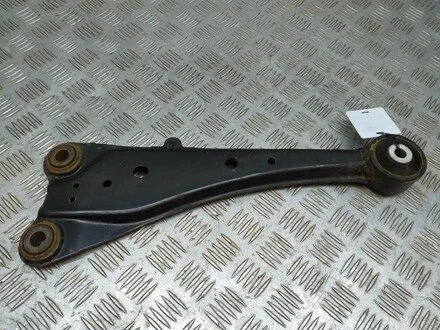 Рычаг поперечный задней подвески TOYOTA 48780-48110