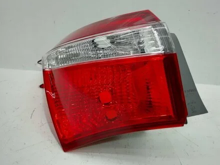 Ліхтар задній комбінований у зборі TOYOTA 8156102760