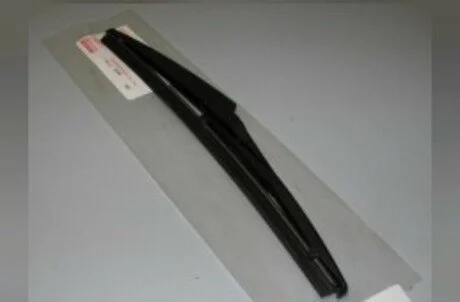 Щетка стеклоочистителя заднего стекла TOYOTA 85242-0T011