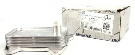 Радіатор масляний AUTOMOTIVE TRUCKTEC 02.18.050