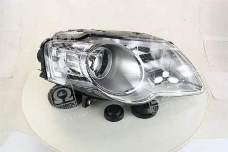 Фара пра. VW PASSAT B6 05 - (вір-во) TYC 20-A733-05-2B