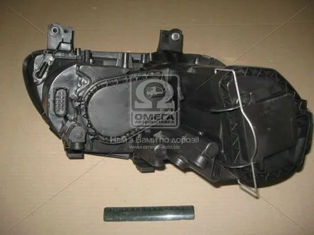 Фара левая. VW CADDY 04- (выр-во) TYC 20-A760-05-2B