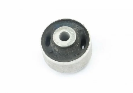 Сайлентблок рычага VAG 4B0407515