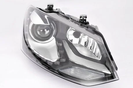 Фара автомобильная Valeo 044452