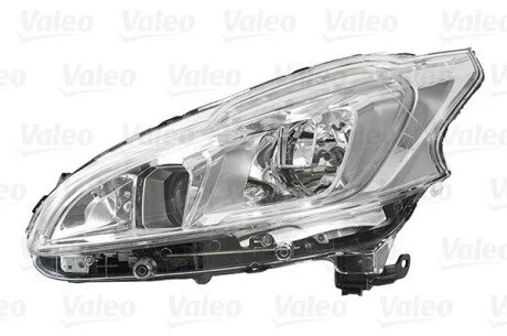 Фара автомобильная Valeo 045160