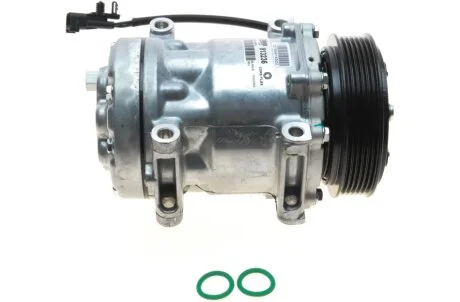 Компрессор кондиционера Ford Focus II (2004-2012) Valeo 813236