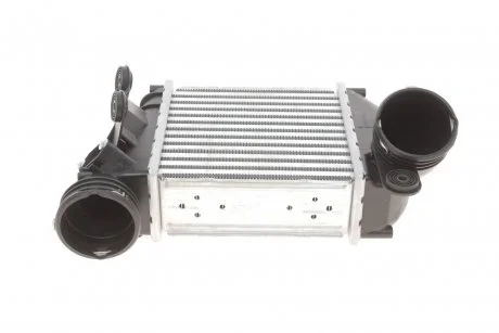 Интеркулер VAG Van Wezel 03004354