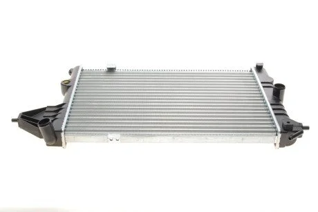 Радіатор, охолодження двигуна Van Wezel 37002119