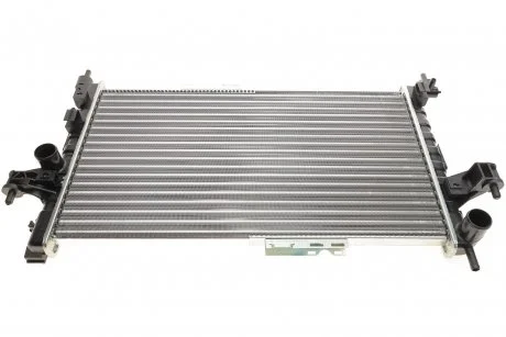 Радиатор CORSAC 13/7CDTi MT/AT 03- Van Wezel 37002380