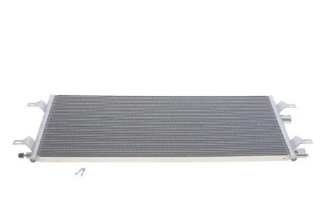 Конденсор кондиционера RENAULT LAGUNA 2 ALL 03- Van Wezel 43005366