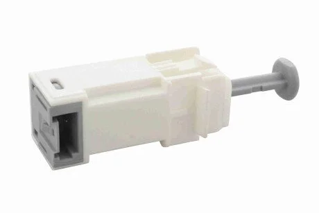 Фото 1 - выключатель, привод сцепления (управление двигателем) VEMO V24-73-0050 Выключатель, привод сцепления (управление двигателем) VEMO V24-73-0050 (фото 1)