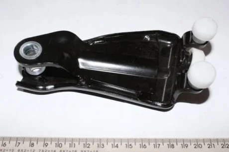 Фото 1 - ролик бок. двери Zilbermann 02005 Ролик бок. двери Zilbermann 02005 (фото 1)